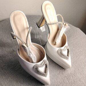 💎 Coutgo Pearl White Rhinestone Heart Heels Size 9 Ankle Strap Dress Pumps